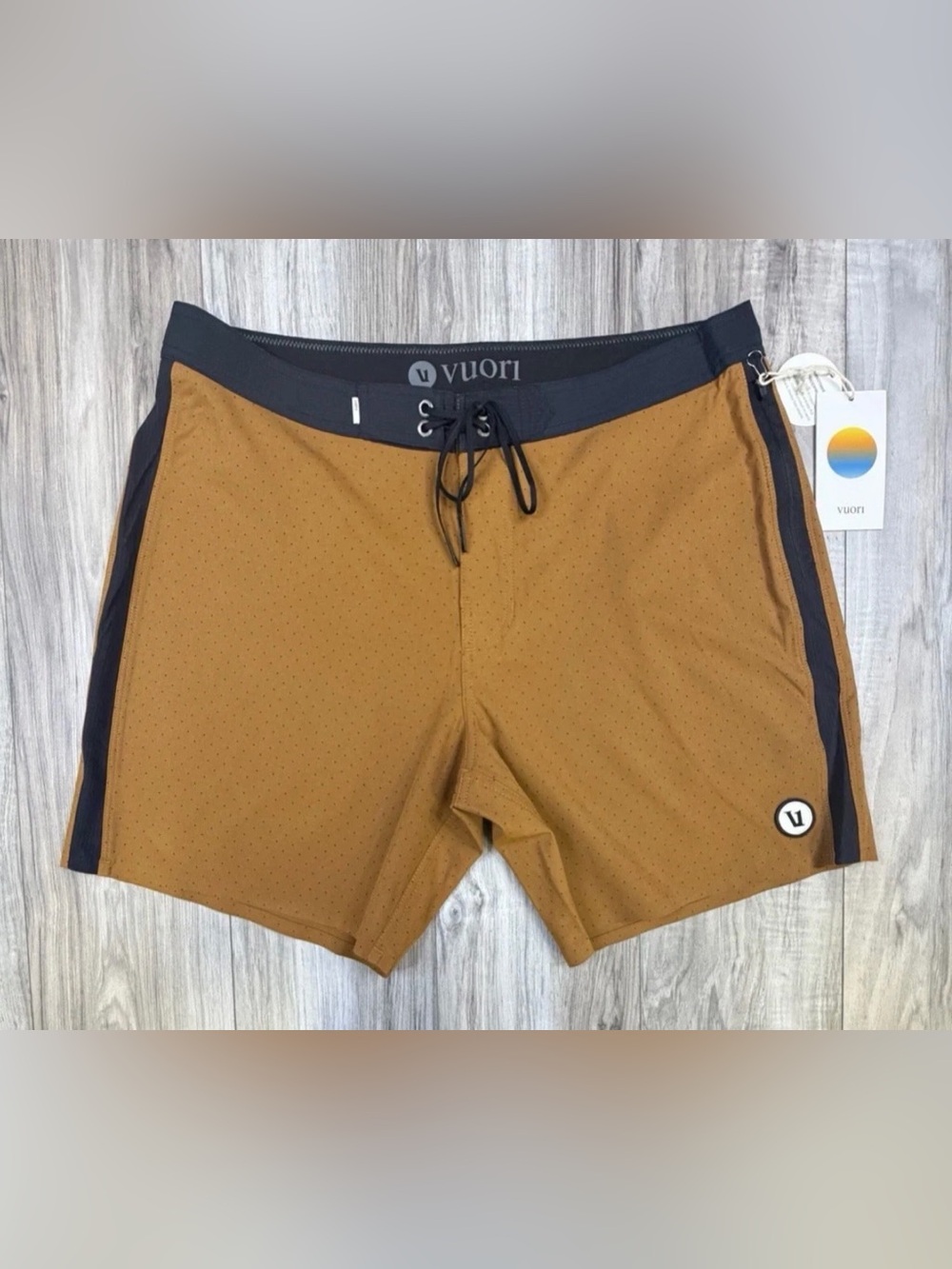 Vuori Peak Boardshort Turmeric Micro Dot Swim Trunks V374 Size 33 NEW